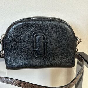marc jacob’s small black cross body